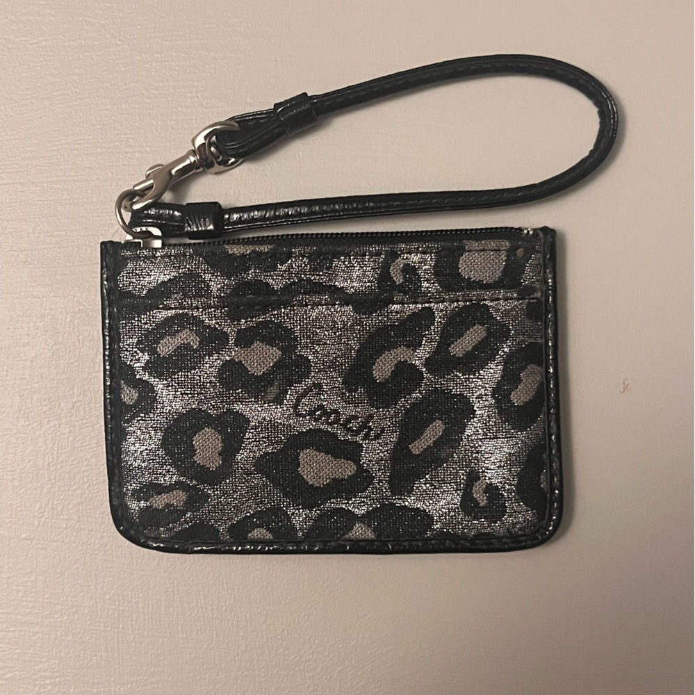 GUC Authentic *RARE PATTERN* Coach Mini Metallic Leopard Wristlet/Card Holder
